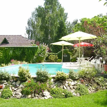Guest house Aranyhal Panzio Es Etterem *