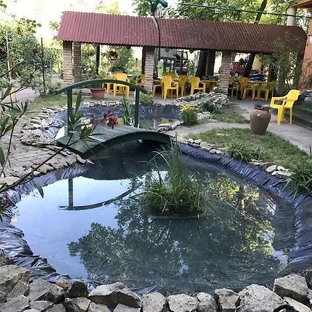 Aranyhal Panzio Es Etterem Guest house