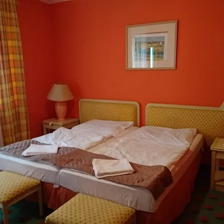 Aranyhal Panzio Es Etterem Guest house